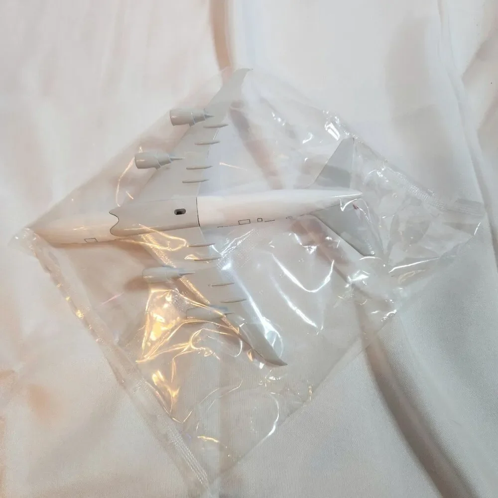 Tang Dynasty Philippine Airlines Boeing 747-400 1:400 Diecast Model 16cm Stand